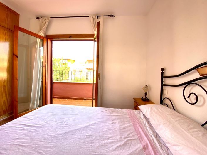 Image No.38-3 Bed Townhouse for sale