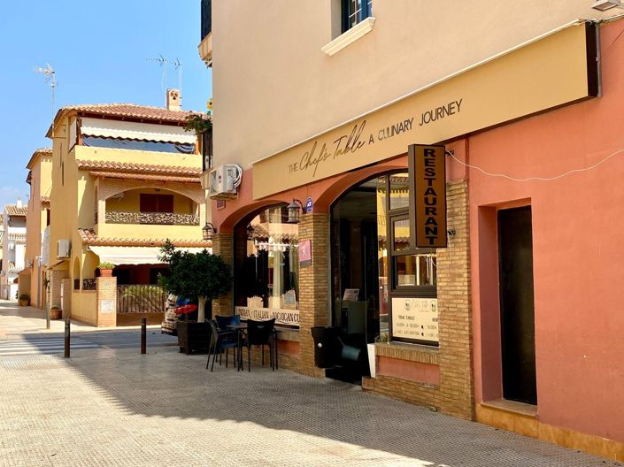 Image No.40-3 Bed Townhouse for sale