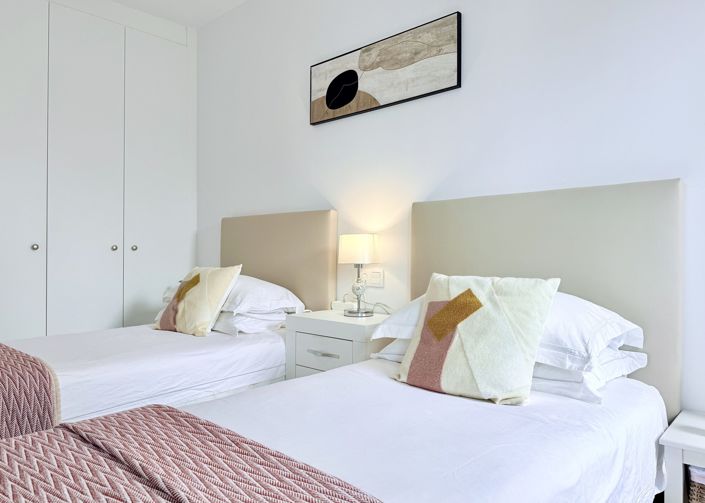 Image No.10-2 Bed Apartment for sale