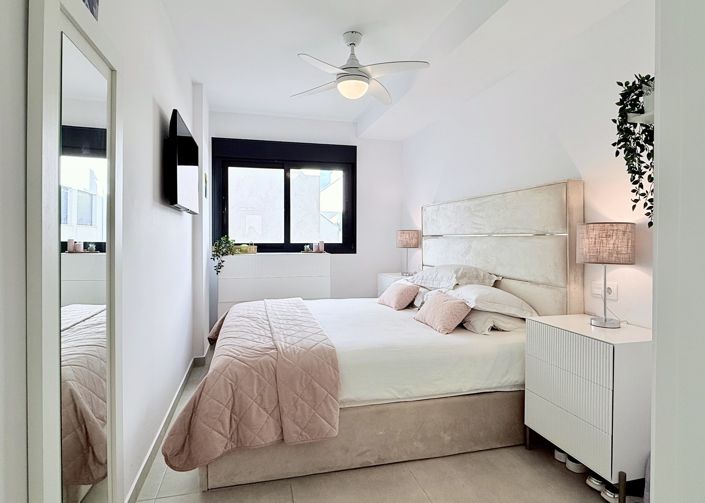 Image No.14-2 Bed Apartment for sale