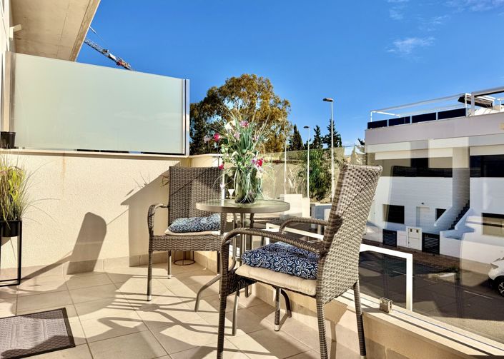 Image No.30-2 Bed Apartment for sale