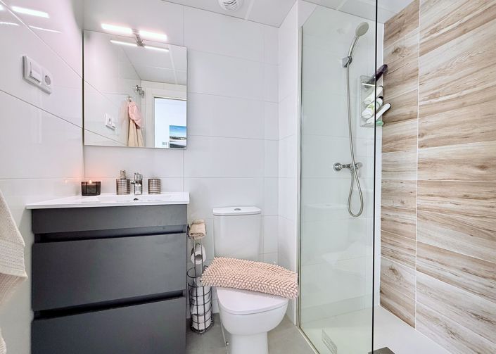 Image No.9-2 Bed Apartment for sale