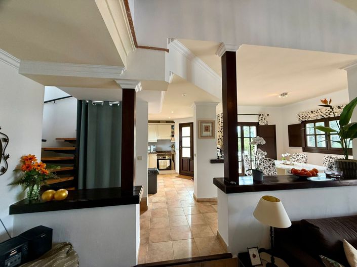 Image No.14-3 Bed Villa for sale