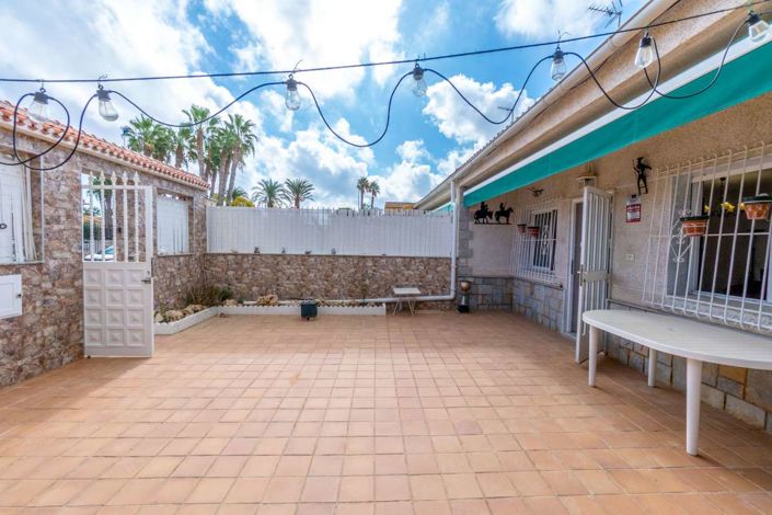 Image No.2-3 Bed Villa for sale