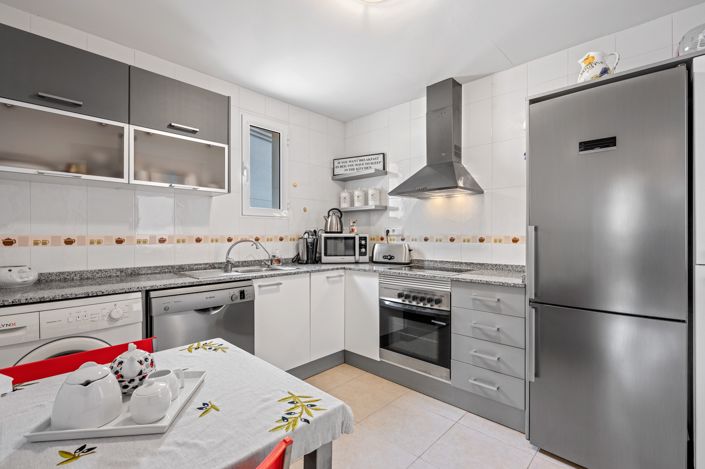 Image No.3-3 Bed Apartment for sale