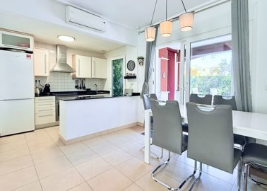 photo-17-11-25-10-38-35-scaled