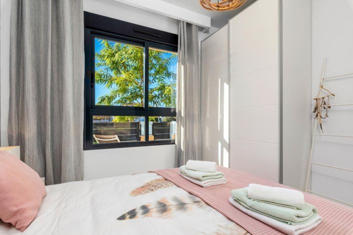 Image No.11-2 Bed Apartment for sale