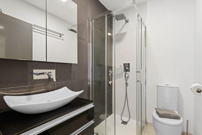 Image No.16-2 Bed Apartment for sale