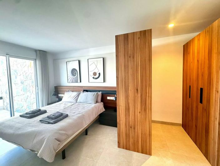 Image No.12-4 Bed Villa for sale