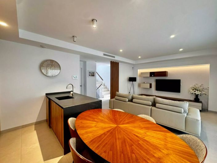 Image No.9-4 Bed Villa for sale