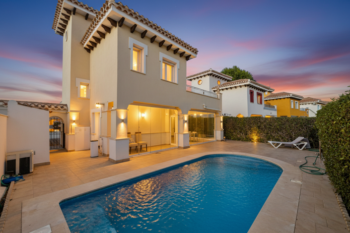 Image No.10-3 Bed Villa for sale