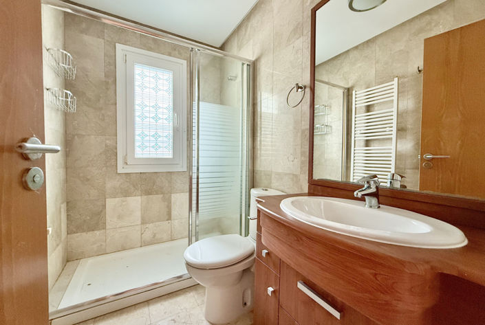 Image No.17-3 Bed Villa for sale