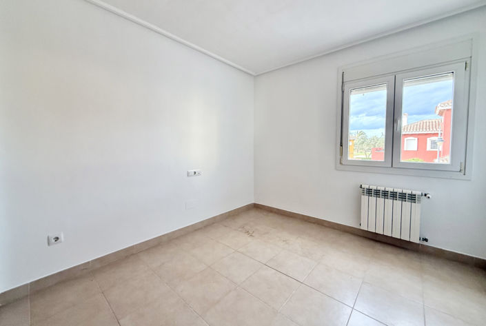 Image No.8-3 Bed Villa for sale