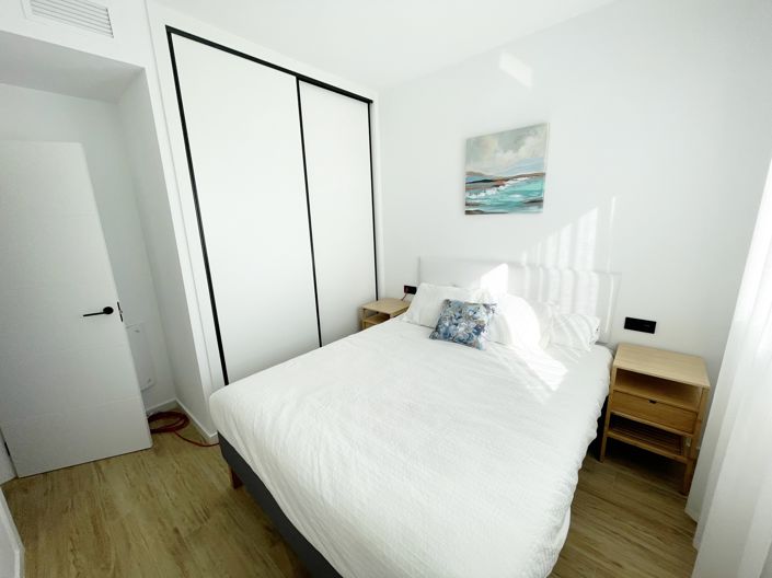 Image No.11-3 Bed Townhouse for sale