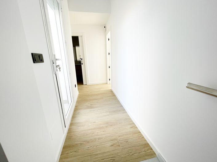 Image No.15-3 Bed Townhouse for sale