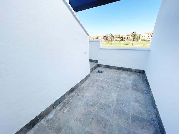 Image No.24-3 Bed Townhouse for sale