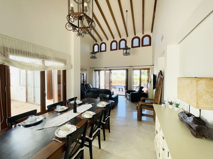 Image No.4-4 Bed Villa for sale