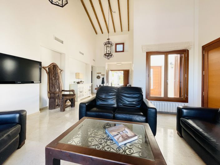 Image No.5-4 Bed Villa for sale