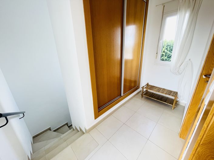 Image No.22-2 Bed Townhouse for sale