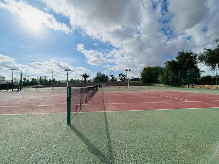 Image No.30-2 Bed Townhouse for sale