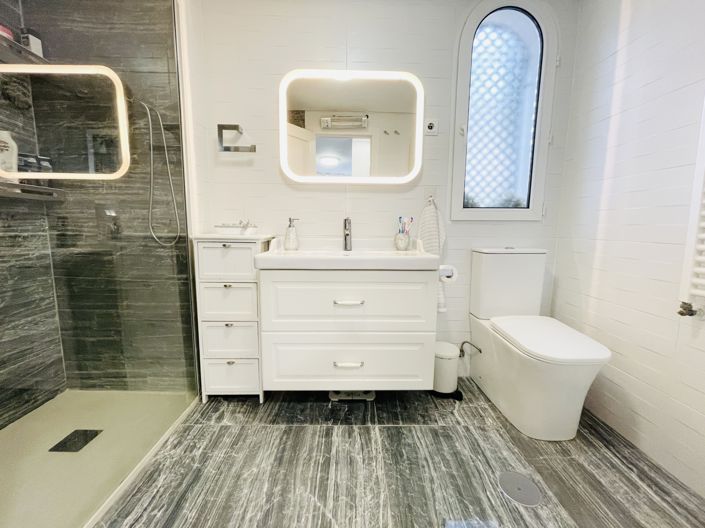 Image No.22-2 Bed Apartment for sale