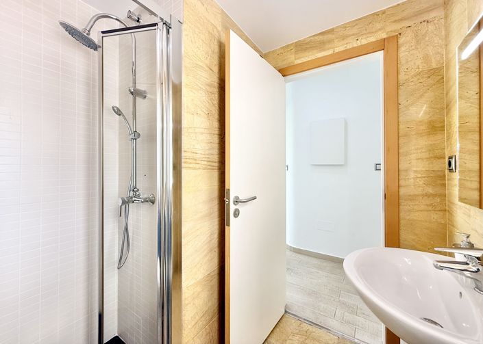 Image No.17-3 Bed Villa for sale