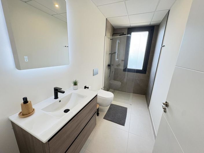 Image No.23-4 Bed Villa for sale