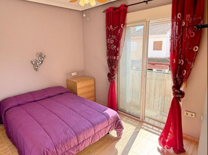 Image No.11-2 Bed Townhouse for sale