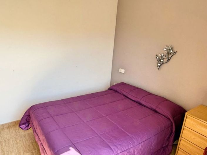 Image No.12-2 Bed Townhouse for sale