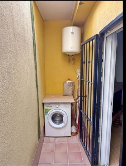 Image No.18-2 Bed Townhouse for sale