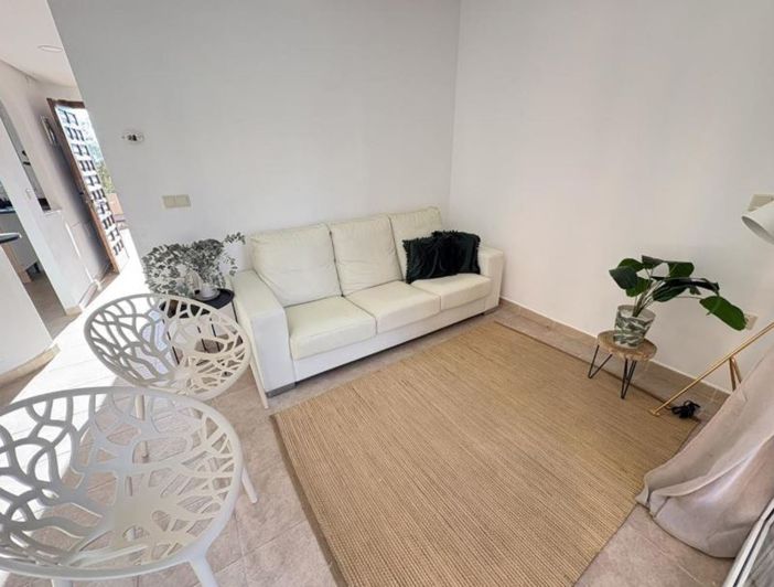 Image No.16-2 Bed Villa for sale