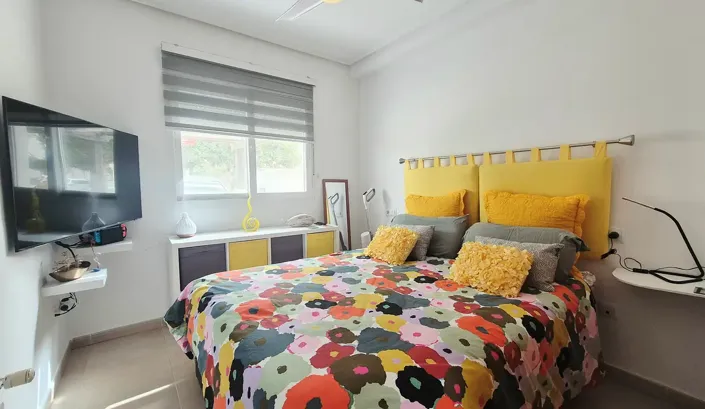 Image No.17-2 Bed Townhouse for sale