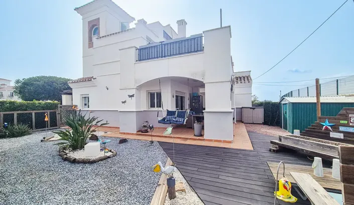 Image No.26-2 Bed Townhouse for sale