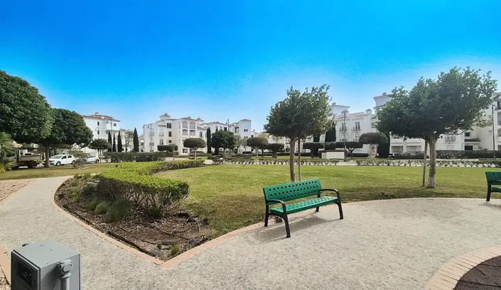 Image No.33-2 Bed Townhouse for sale