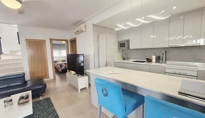 Image No.7-2 Bed Townhouse for sale