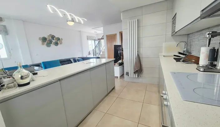 Image No.8-2 Bed Townhouse for sale