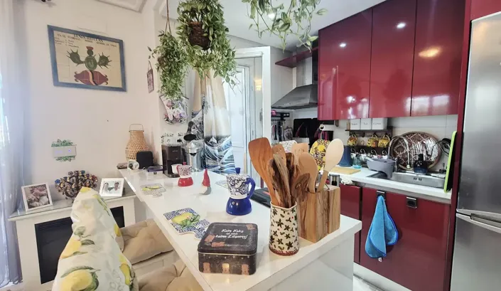 Image No.11-2 Bed Townhouse for sale