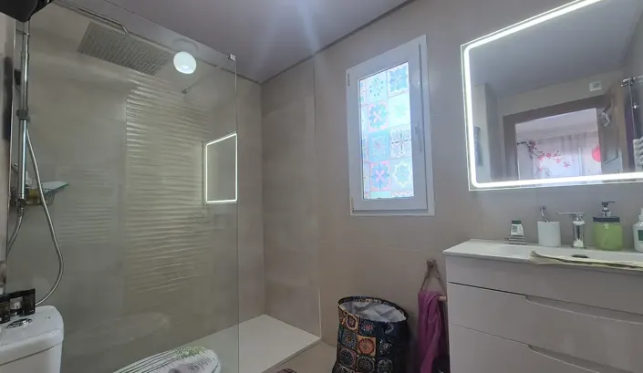 Image No.17-2 Bed Townhouse for sale