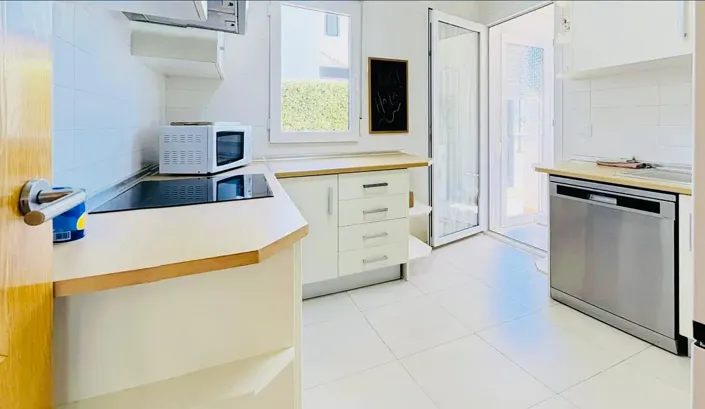 Image No.5-2 Bed Villa for sale