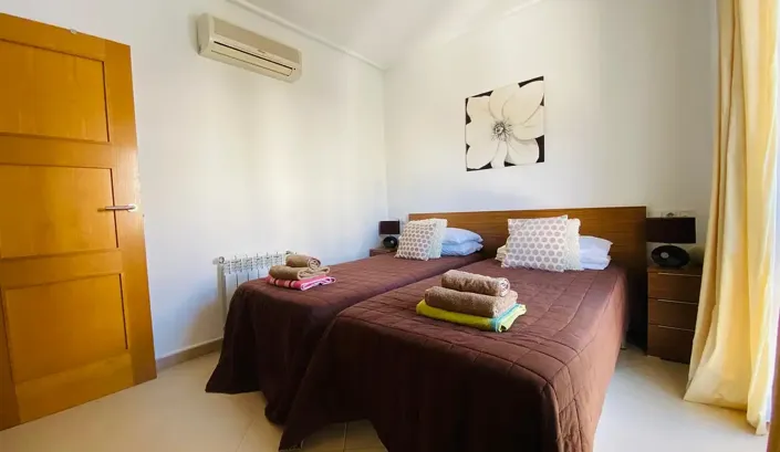 Image No.12-2 Bed Apartment for sale