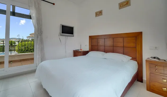 Image No.15-3 Bed Villa for sale