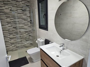 0583f5d3-3ea5-478d-93fa-768473aa6ac1