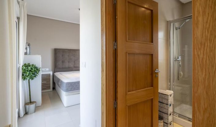 Image No.14-3 Bed Villa for sale