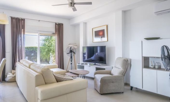 Image No.8-3 Bed Villa for sale