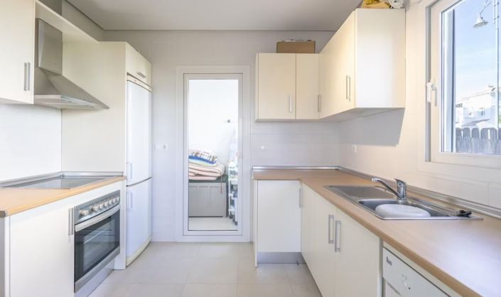 Image No.9-3 Bed Villa for sale