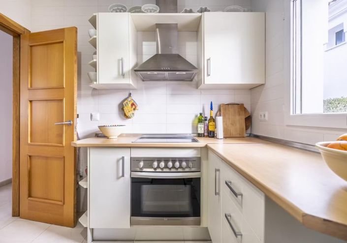 Image No.10-2 Bed Villa for sale