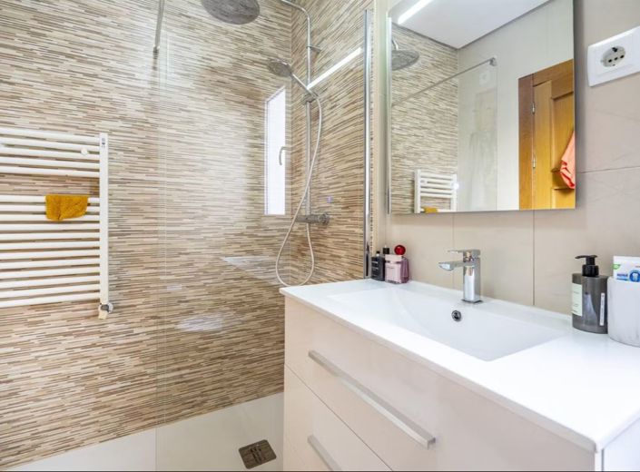 Image No.12-2 Bed Villa for sale