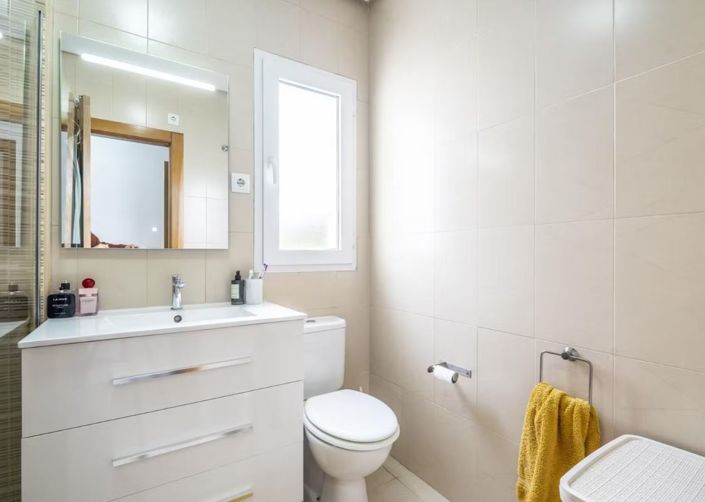 Image No.13-2 Bed Villa for sale