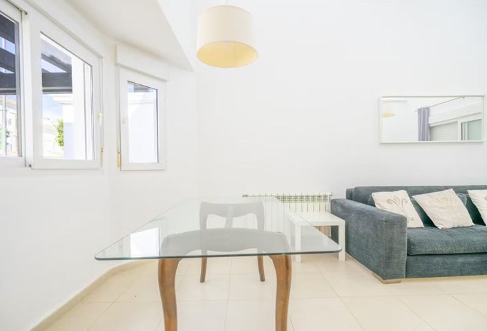 Image No.5-2 Bed Villa for sale