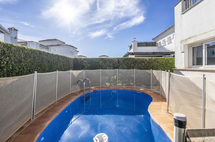 Image No.9-2 Bed Villa for sale